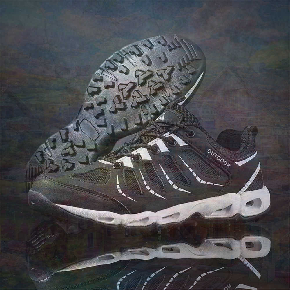 Sumer Round Tip Silver Sneaker - Tech Office Accessories 评论和价格