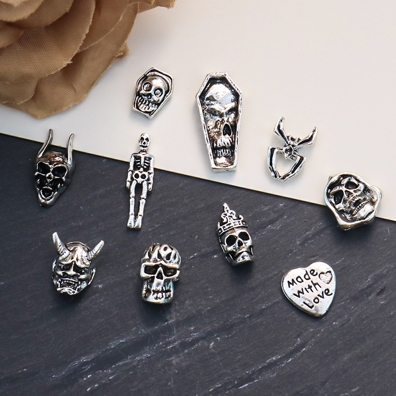 20PCS Retro Metal 3D Demon Mas - Trending Tech Accessories 评论和价格